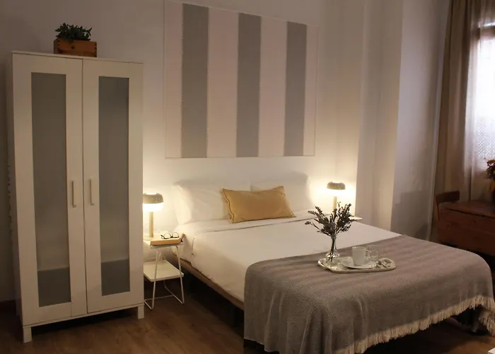 Apartamentos Rg Calle Santiago 46